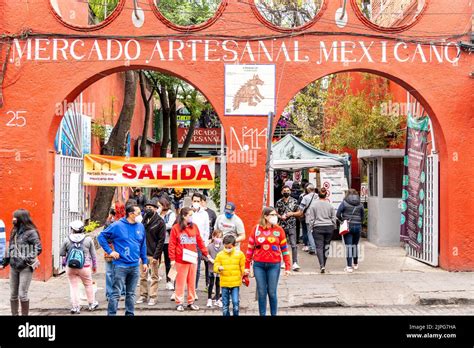 The entrance to Mercado Artesanal market in Coyoacan, Mexico City ...