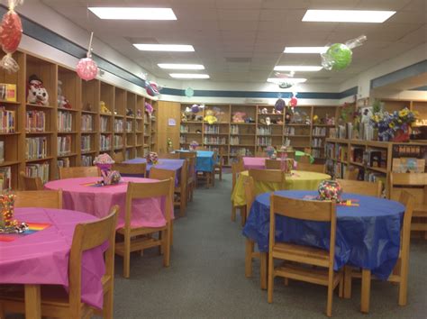 library decorated for celebration Middle School Libraries, School Library, Library Decor ...