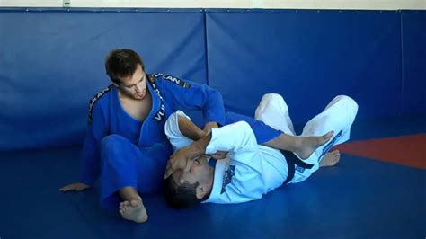 Jiu-Jitsu San Clemente - Technique of the week: Armbar defense - YouTube