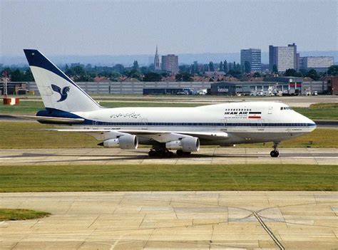 The World's Smallest 747: The Boeing 747SP - Simple Flying