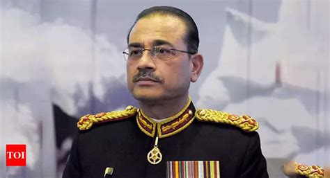 Why Pak's new army chief won't bother about India till 2023 - Times of ...