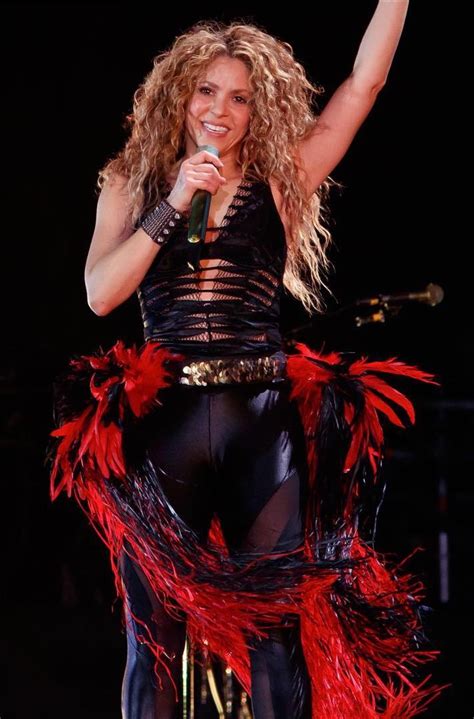 Concert - Shakira Photo (41643731) - Fanpop