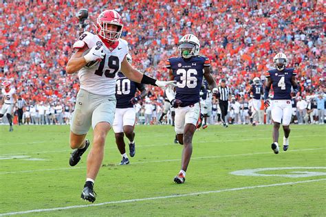 Georgia’s Brock Bowers may be the best player in CFB — does he play for ...