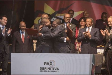 Mozambique: FRELIMO, RENAMO sign peace deal (Photos) - P.M. News