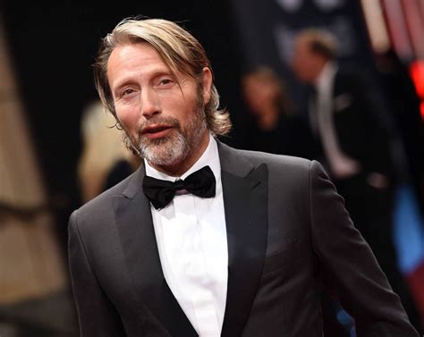 +38 HQ pictures of Mads Mikkelsen at the GQ Awards... - Mads Mikkelsen News