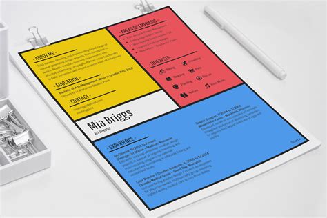 12+ Creative Resume Examples, Templates & Ideas – Daily Design Inspiration #28