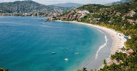 16 Best Hotels in Zihuatanejo. Hotels from $22/night - KAYAK