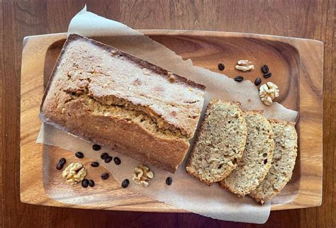 Easy Coffee and Walnut Loaf Cake : Ugly Duckling Bakery