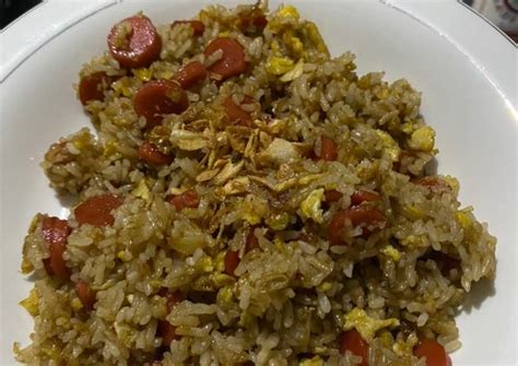 Resep Nasi goreng sosis oleh Charisma Ghofur - Cookpad