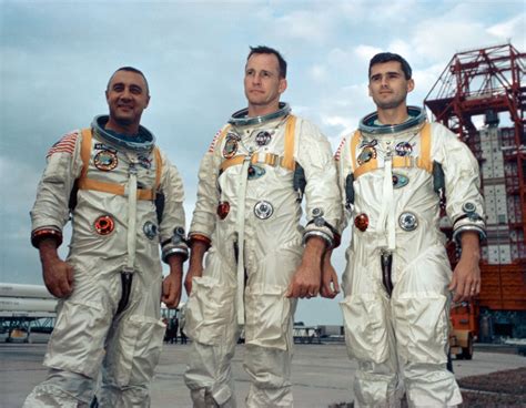 NASA will use Apollo 1 hatch to honor fallen crew - AIVAnet