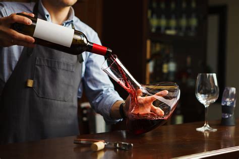 Wine Should A Wine Be Decanted? | Home