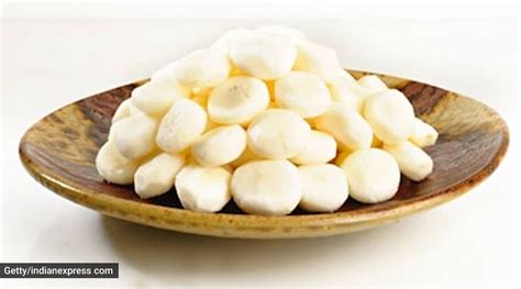 Why you should not miss out on eating ‘singhara atta’ | Health News ...