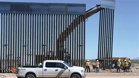 Despite critics’ outcry, border wall construction goes on – WANE 15