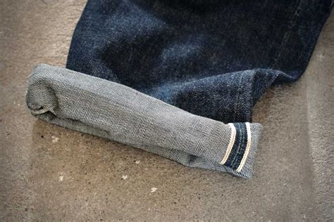 How to cuff jeans (8 common ways). Denim FAQ by Denimhunters