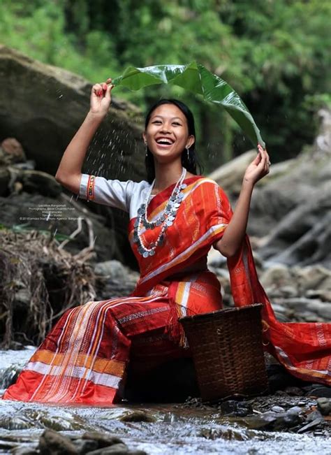 Chakma dress | Traditional outfits, Traditional dresses, Couple poses ...