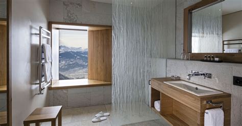 5 hotel bathrooms with breathtaking views | Home Beautiful