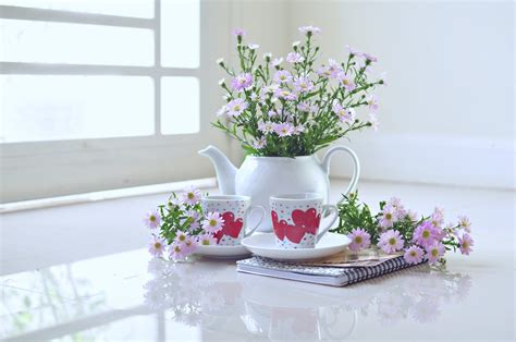 Books and Flowers Wallpapers - Top Free Books and Flowers Backgrounds - WallpaperAccess