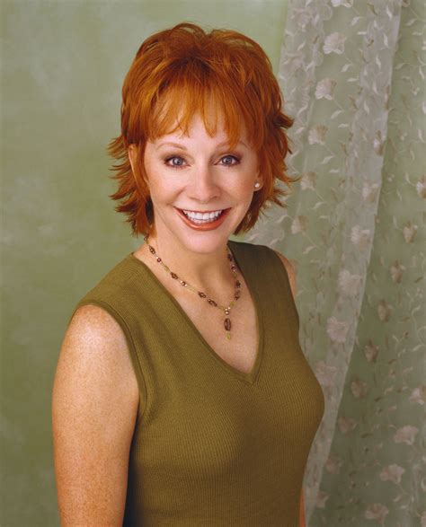 Reba McEntire | Short hair styles, Hair cuts, Hair styles