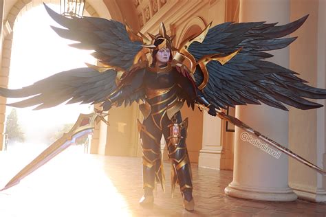 LIGHT AND GLORY! My Kayle cosplay's 11.5 ft wingspan! : r/Kaylemains