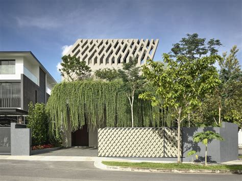 Concrete Yin Yang House / HYLA Architects | ArchDaily