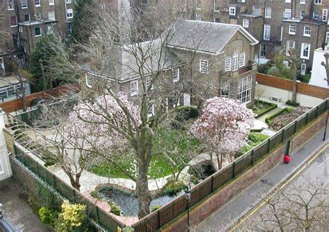 6 curiosidades de Garden Lodge: la residencia de Freddie Mercury en Londres | Architectural Digest