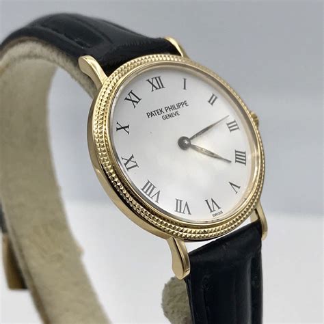 Patek Philippe 4819J Calatrava Ladies Quartz in Yellow Gold 25mm - Awadwatches