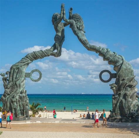 Cancun vs Playa Del Carmen: Comparison Guide To Help You Choose ...