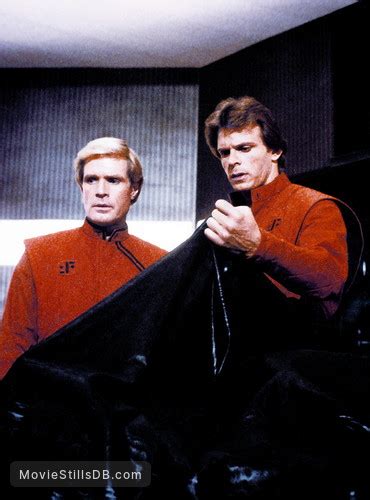 V - Publicity still of Marc Singer & Frank Ashmore