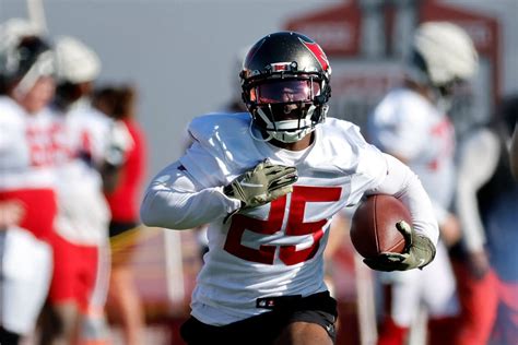 Bucs’ projected 53-man roster: How many RBs, receivers and DBs will be ...