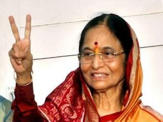 Pratibha Patil biography, birth date, birth place and pictures