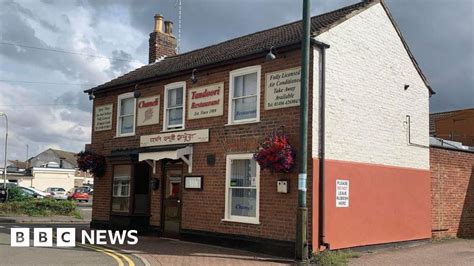 Holbeach: Restaurant owner admits employing illegal workers