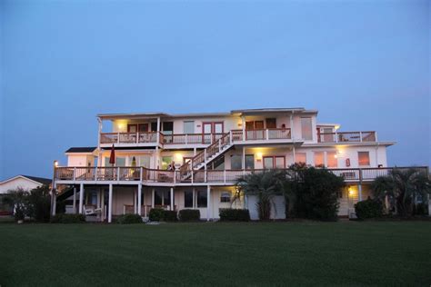 Harborlight Guest House, Cape Carteret, NC | Guest house, House styles ...