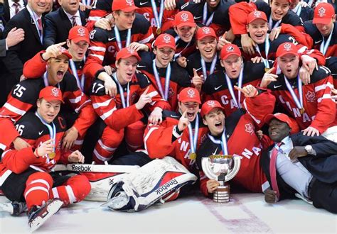 Canada wins gold at World Juniors | Team canada hockey, Team canada, Hockey world