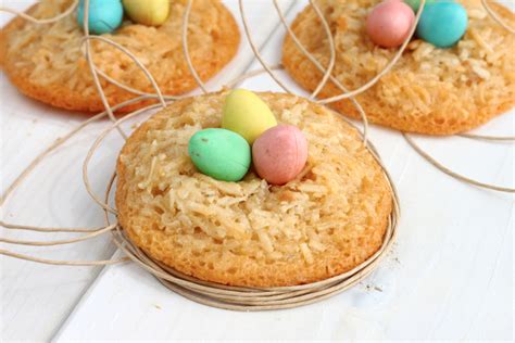 Coconut Macaroons Easter Style – I Adore Food