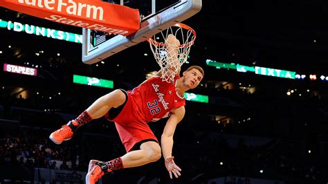 Blake Griffin Has A 'Love-Hate' Relationship With Dunking