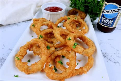 Beer Battered Onion Rings Recipe - Meals by Molly