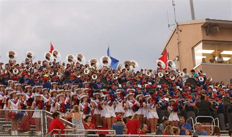 Middle school students participate in high school band – THE FEATHERDUSTER