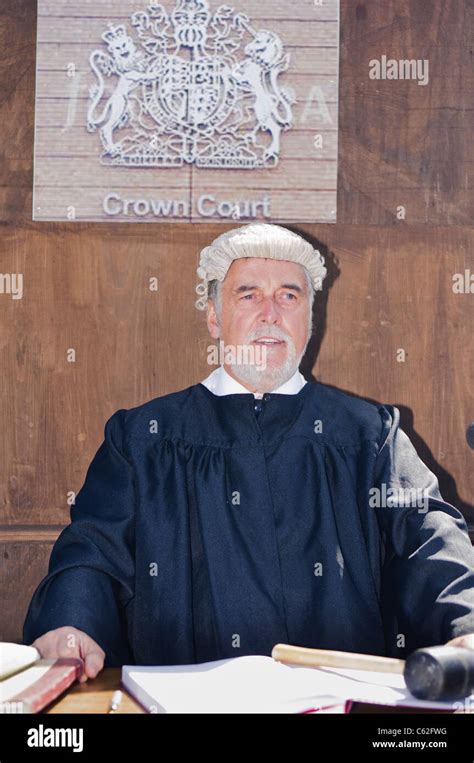 Judge courtroom wig hi-res stock photography and images - Alamy