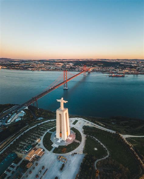 Santuario Nacional de Cristo Rei Lisboa - Visit the Highest Point of Lisbon