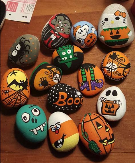 HALLOWEEN!!! - Painted Rocks - MyKingList.com | Painted rocks ...