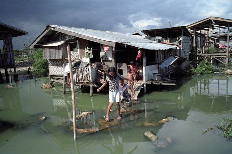 Slums Philippines Cebu City This Family Editorial Stock Photo - Stock Image | Shutterstock