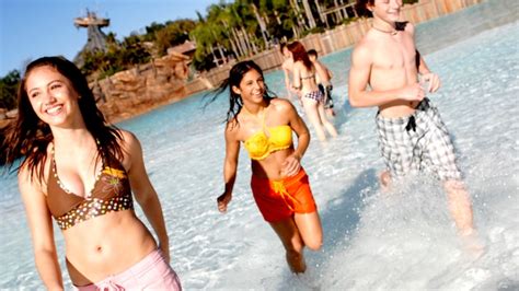 Typhoon Lagoon Surf Pool | Typhoon Lagoon Attractions | Walt Disney ...