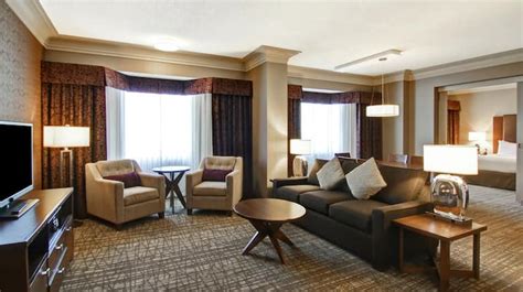 DoubleTree West Edmonton Hotel with Convention Center