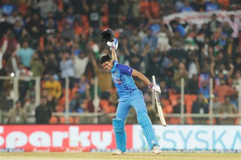 Shubman Gill celebrates his hundred | ESPNcricinfo.com