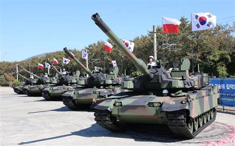 Poland received the first South Korean tanks K2 Black Panther and 155 mm self-propelled guns K9 ...