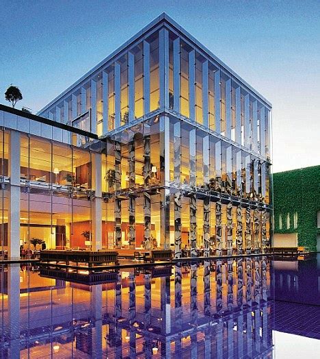 The Oberoi Gurgaon wins travel 'Oscar' at the World Travel Awards, even ...