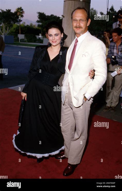 Delta Burke and Gerald McRaney 1987 Credit: Ralph Dominguez/MediaPunch Stock Photo - Alamy