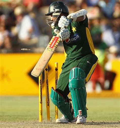 Mohammad Yousuf is bowled | ESPNcricinfo.com