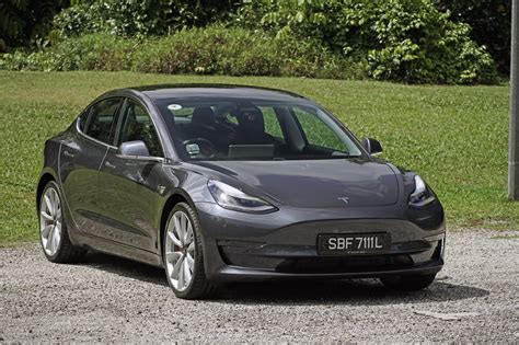 2019 Tesla Model 3 Review: New 3-nity - CarBuyer Singapore