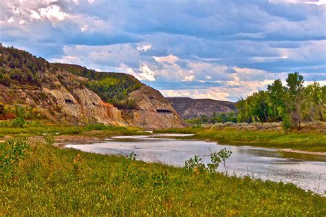 Little Missouri River By Cottonwood Campground In Theodore Roosevelt National Park-north Dakota ...